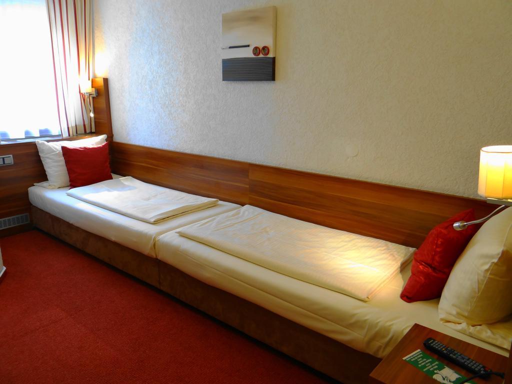 Hotel Schuetzenhof Spa Garden Bürstadt Kültér fotó