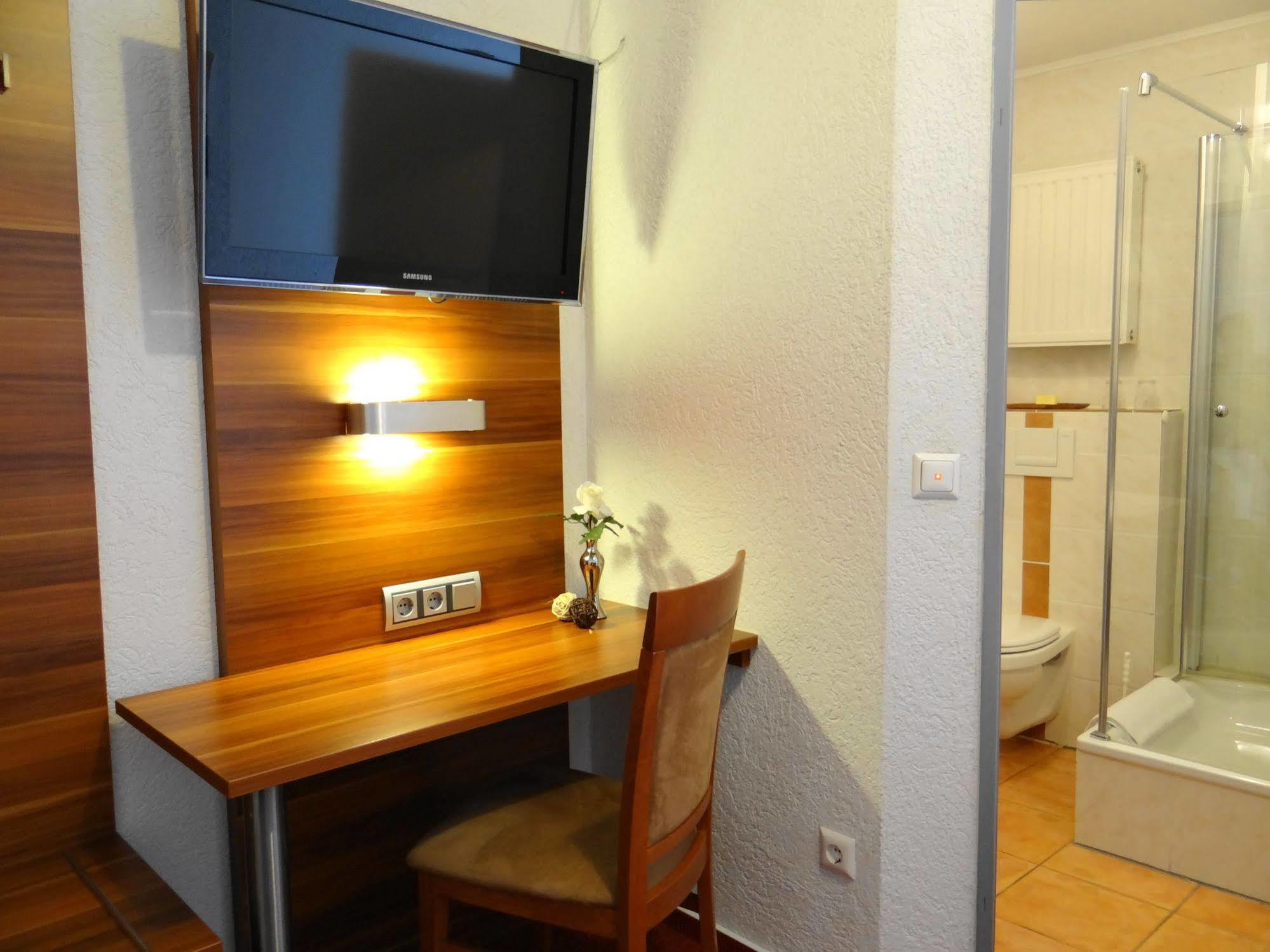 Hotel Schuetzenhof Spa Garden Bürstadt Kültér fotó
